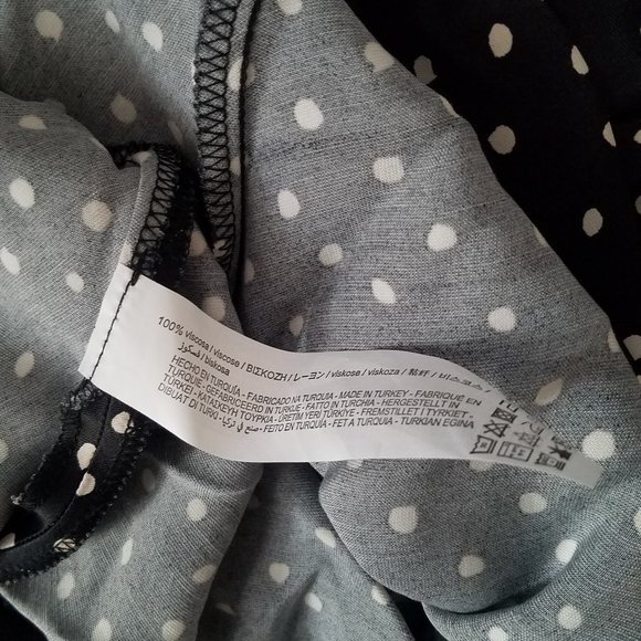 NWT POLKA DOT SATIN DRESS  BLACK / WHITE. - Picture 5 of 7